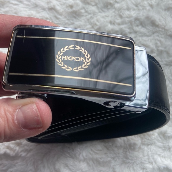 Hickok black leather belt and buckle Sz 36-42 gorgeous buckle EUC - Picture 1 of 11